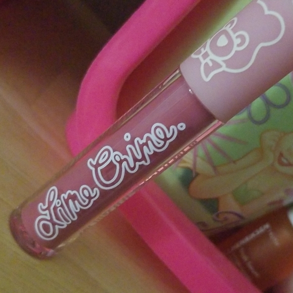 Traded - Lime Crime Lipgloss/liquid lip - Picture 3 of 5